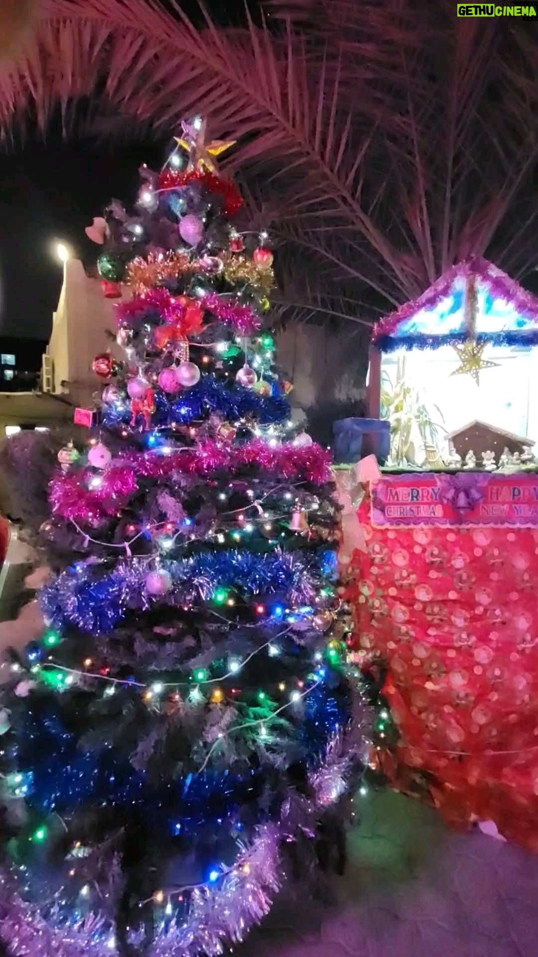 Aswathi Menon Instagram - Merry Christmas ! #christmas2022 #allaboutlastnight #aswathimenon #lifeofanartist