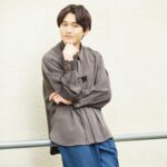 Atomu Mizuishi Instagram - 全国60カ所のミニシアターで配布中の「DOKUSOマガジン」！ 春を迎えて写真もリニューアルです🌸 僕はお悩み相談コーナーを連載中！ あんなことからこんなことまで、どしどし受付中でございます お兄さんに聞きたいことある？？