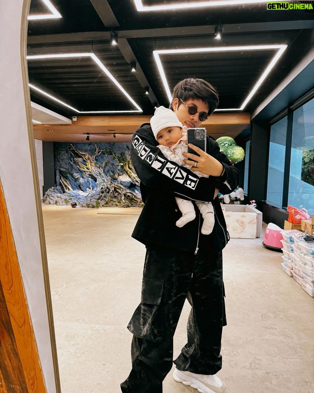 Atta Halilintar Instagram - nemplok weekend
