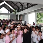 Atta Halilintar Instagram - 🥹Pesantren @ahhabinaumma + Masjid. Semua pembangunan & perbaikan hampir rampung 85 % 🖤 AULA, Tempat belajar, Masjid, Toilet, Tempat Mandi, Kelas2 tambahan dll. Tinggal pengeboran air dan toilet masjid. Semoga jadi tempat untuk anak2 santrii semangat belajarnya ya.. Besar harapan jadi bermanfaat buat agama, bangsa, negara 🇲🇨🖤 Tepat di hari Maulid nabi saw