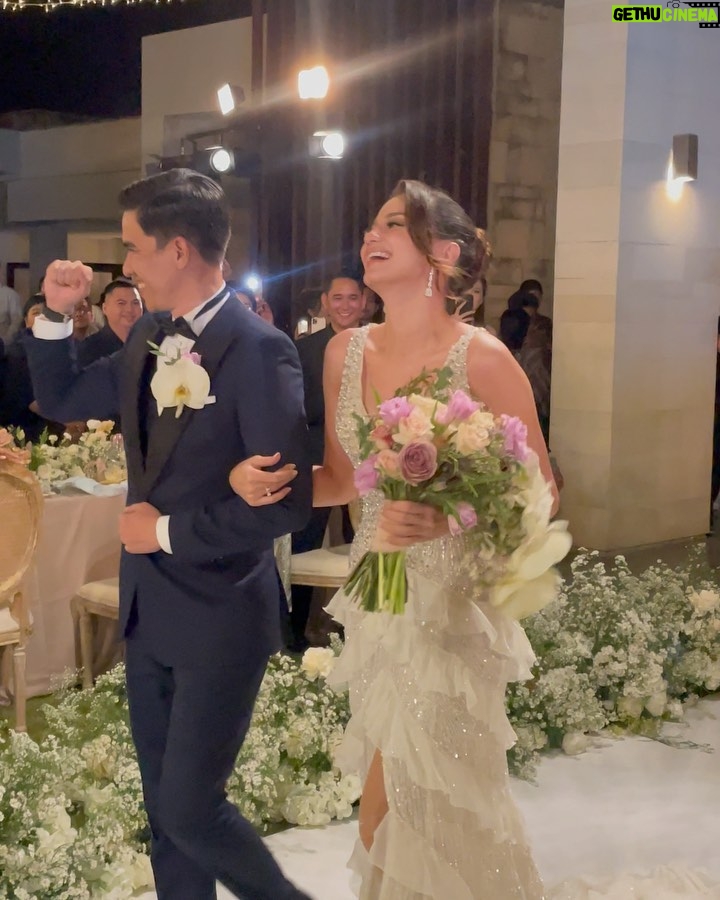 Aulia Sarah - 10.4K Likes - what a beautiful wedding party of @enzystoria and Maulana Kasetra โจโจ
congratulations love birds ๐ค๐ค #ENZupwithMOL