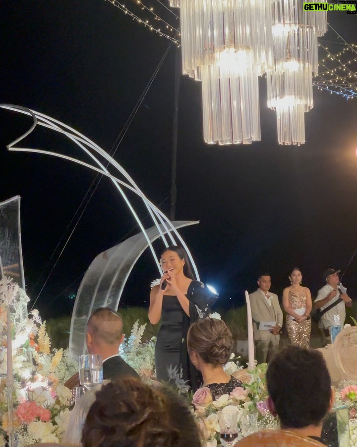 Aulia Sarah - 10.4K Likes - what a beautiful wedding party of @enzystoria and Maulana Kasetra โจโจ
congratulations love birds ๐ค๐ค #ENZupwithMOL