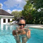 Aulia Sarah Instagram – current talent level 🏊🏼‍♀️: 1/10 🤡🏐