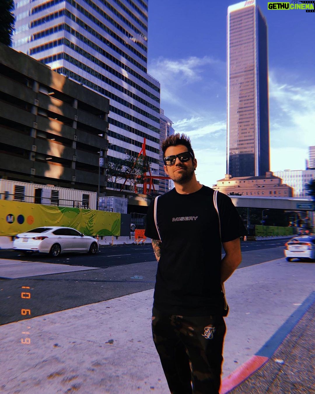 AuronPlay Instagram - hermoso Los Angeles, California