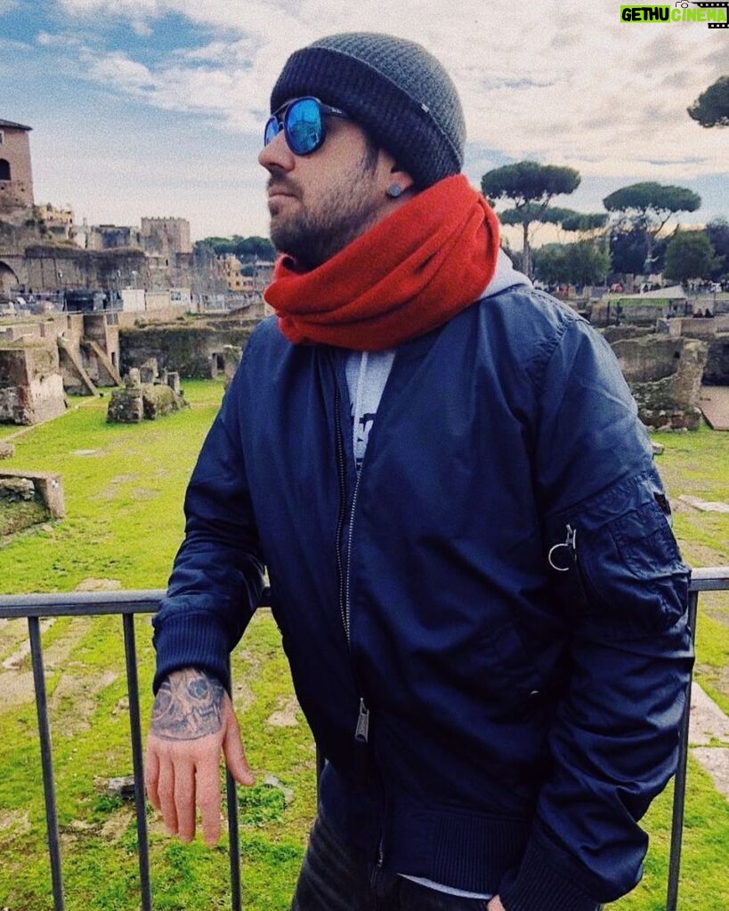 AuronPlay Instagram - buscando al hombre ano para llevarlo ante la justicia Rome, Italy