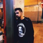 AuronPlay Instagram - esperando un taxi