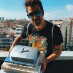AuronPlay Instagram - a falta del botón de diamante real que youtube aún no me ha enviado aquí tengo el botón diamante en pastel. Gracias a @youplanet.es y a @escriba1906 PD: he subido vídeo