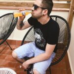 AuronPlay Instagram - ¡CHAVALES! Acabo de lanzar un concurso con la gente de @Fanta_esp donde podéis ganar un M&G conmigo. Para participar tenéis que entrar en mi historias destacadas, allí veréis una foto de este cuerpo sexy en un lugar donde me es imposible conseguir una Fanta. Tenéis que hacer una captura de esa historia para subirla a vuestro IG Stories y mediante dibujos, gifs o comentarios proponer un invento que me haga llegar el sabor de Fanta. Mencionáis a @Fanta_esp, incluís el hashtag #FantabyUs y a participar! Ganará la idea más original, ¡SED INGENIOSOS Y MUCHA SUERTE!