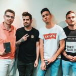 AuronPlay Instagram - Aquí estoy con los ganadores del sorteo del #AuronS9, ya le he entregado el #GalaxyS9 y ahora nos vamos a tomar unos zumitos. Gracias a @samsungespana por contar conmigo. ¡Nos vemos en el siguiente sorteo!