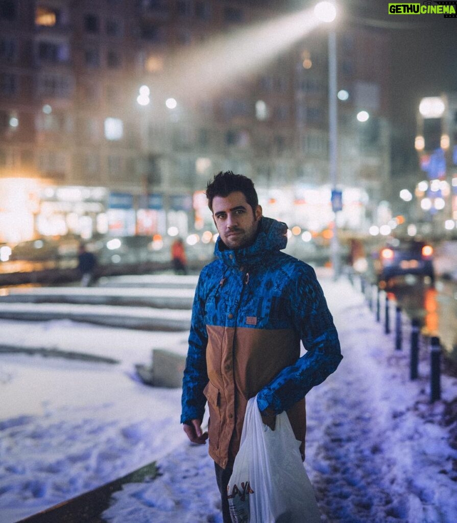 AuronPlay Instagram - Compritas por Bucarest. 📸 @hiclavero Bucharest, Romania