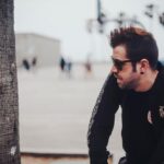 AuronPlay Instagram - me gusta esta foto porque parece que esté hablando con un árbol como un gilipollas