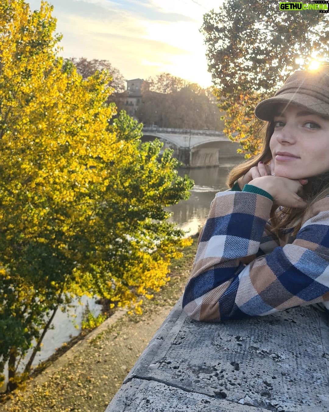Aurora Ruffino Instagram - Dicembre a Roma.. ♥️ #love #italy #rome