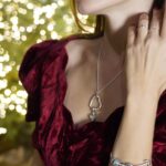 Aurora Ruffino Instagram - Grazie @theofficialpandora per averci regalato una serata speciale dall’atmosfera natalizia. Per l’occasione ho scelto i nuovi gioielli della Collezione Moments. ❄️♥️ #morethanagift #pandoramoments