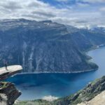 Aurora Ruffino Instagram – Trolltunga.. Per anni ho sognato questo momento, di trovarmi qui in piedi sulla lingua del Troll. Rimuginavo nella mia mente, pensavo a come sarebbe stato l’istante in cui mi ci sarei trovata davanti, alla fatica che avrei provato camminando per 11 ore.. Ma mai avrei immaginato che sarei partita e che avrei affrontato questo viaggio da sola. Sto imparando tante cose di me. Viaggiare da soli ci porta a fare i conti con noi stessi, con i nostri lati più “oscuri” e fragili. 
Mi sento orgogliosa e sono felice di condividere questo pensiero con voi. 

Vi auguro di passare una bellissima estate e di trovare anche solo brevi momenti durante la giornata per stare da soli con voi stessi. ♥️ #norway #solotravel #love