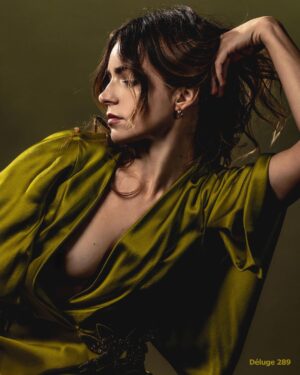 Aurora Ruffino Instagram - DÉLUGE #26 - L’ANNO DEL DRAGO 🐉♥️
@deluge_mag 

PHOTO @fabcestari 
MAKEUP & HAIR @emanueladigiammarco 
CONSULENZA IMMAGINE @marvi_marver 
LOOK @philosophyofficial 
PRESSOFFICE @dicarlorella 

#delugemagazine #love #italy