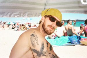 Austin Amelio Instagram - South of France. ❤️

Pic by my lady
35mm