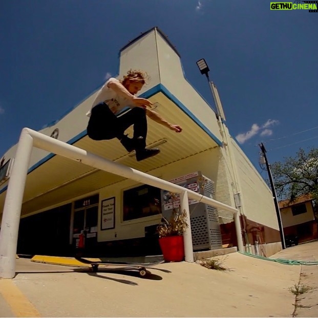 Austin Amelio Instagram - Hippie jump in Lampasas 📷 @drewpickles