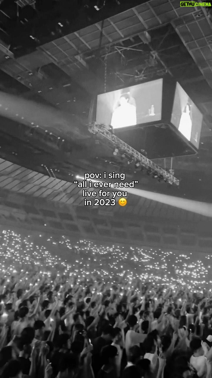 Austin Mahone Instagram - Tag who you want to hear this song live with in the comments ❤️ #fyp #allieverneed #throwback #vocals #concert #live #japan