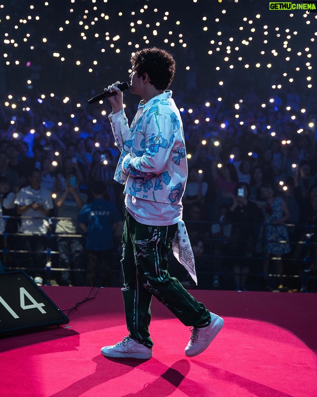 Austin Mahone Instagram - Japan, you never let me down! π―π΅ γ·γ§γΌγηγδΈγγ¦γγγ¦ γγγγ¨γ! π₯ Tokyo, Japan