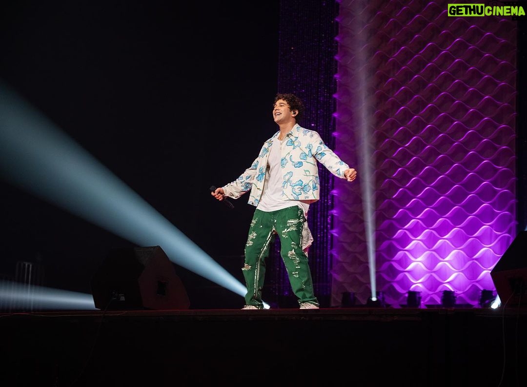 Austin Mahone Instagram - Still on a high from our shows in Japan! 🔥 Where should we play next? 👀