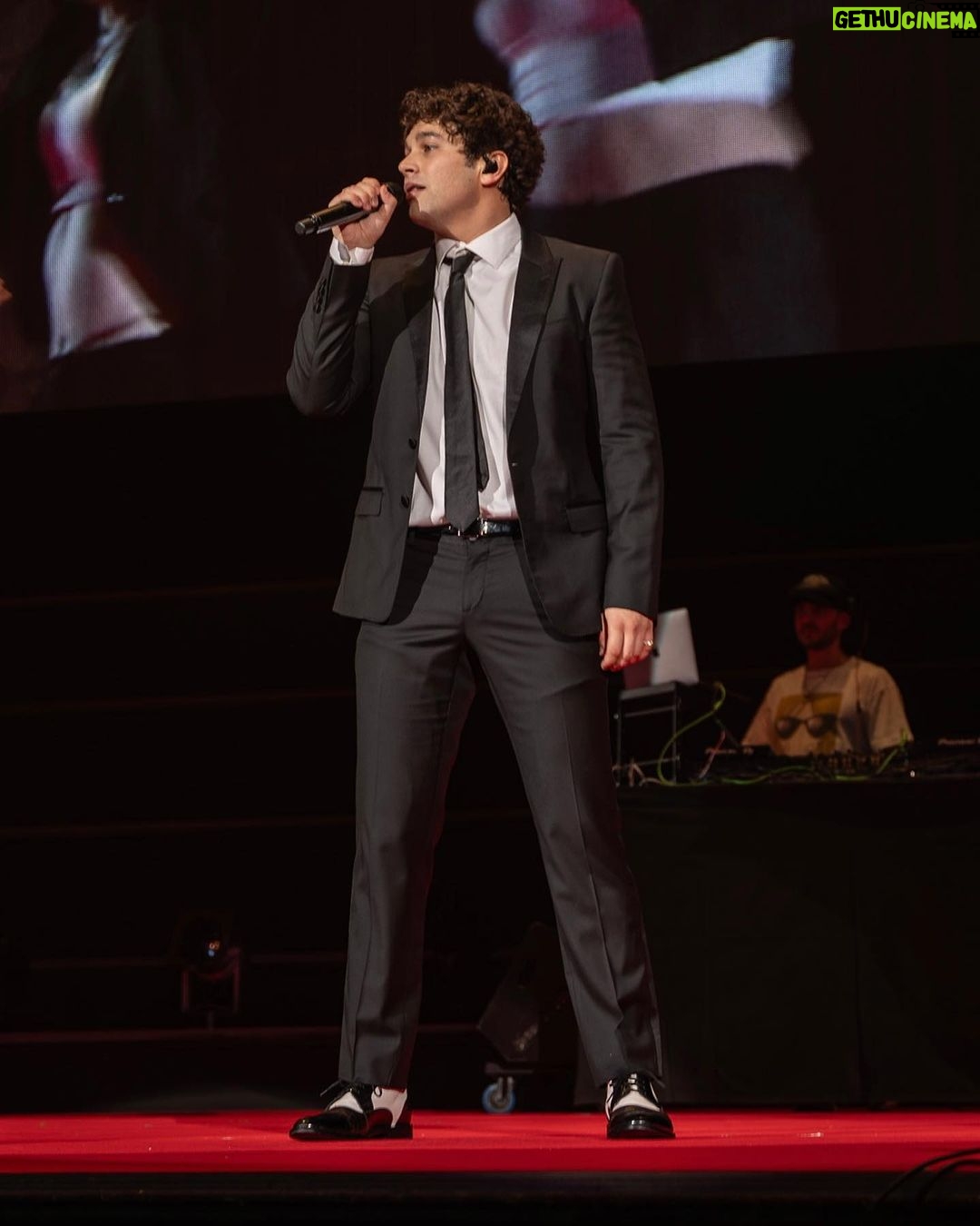Austin Mahone Instagram - Japan, you never let me down! π―π΅ γ·γ§γΌγηγδΈγγ¦γγγ¦ γγγγ¨γ! π₯ Tokyo, Japan