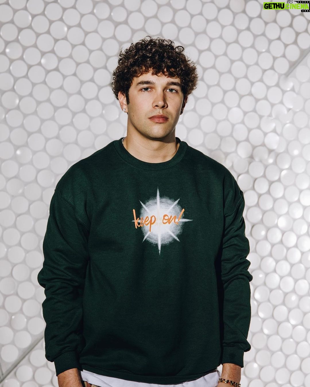 Austin Mahone Instagram - New merch available! 🔥 #linkbio Los Angeles, California