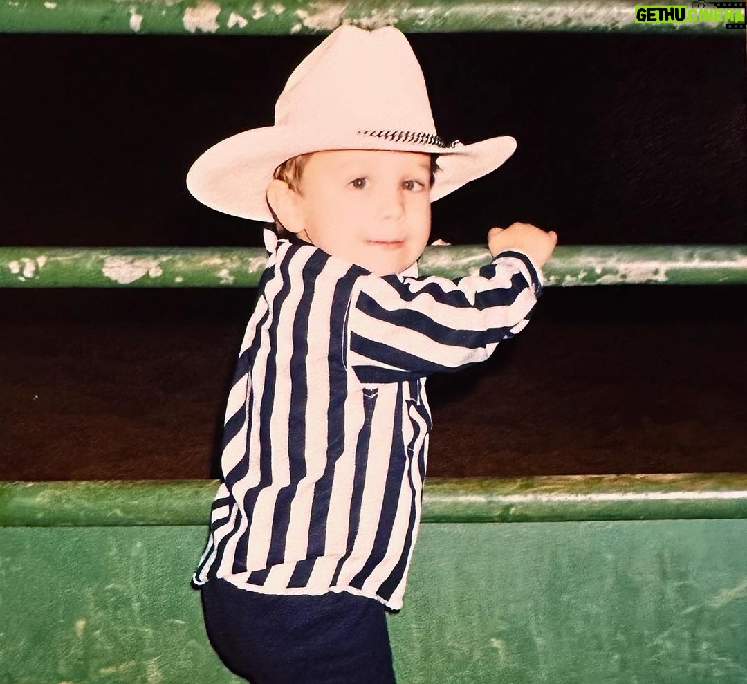 Austin Mahone Instagram - No matter where I go I’ll always know where I come from