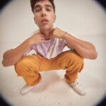 Austin Mahone Instagram – Be happy. It drives people crazy. 🧡⚡️