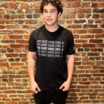 Austin Mahone Instagram - I’m proud to wear #ThisShirtSavesLives and support the kids at @stjude fighting cancer. Join me and get your shirt at MusicGives.org ❤️