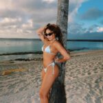 Avani Instagram - i sea youuuuu