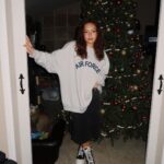 Avani Instagram - any hoodie that’s not mine >>>