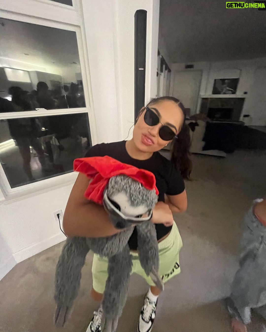 Avani Instagram - i just be doing the things that i be doing