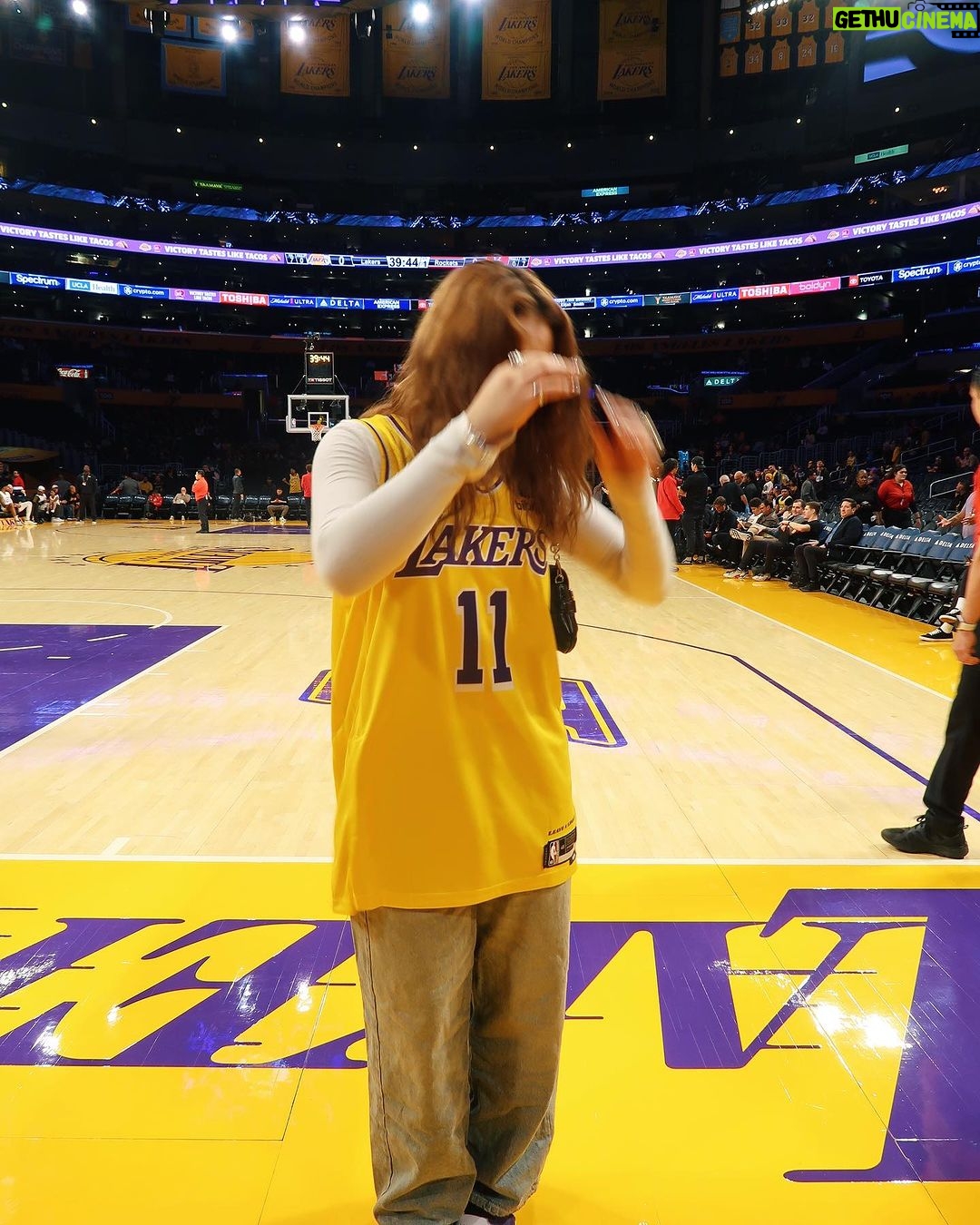 Avani Instagram - put me in coach Crypto.com Arena