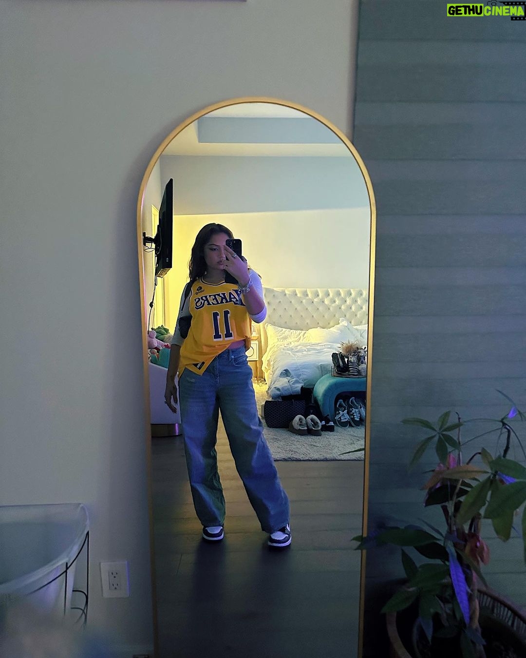 Avani Instagram - put me in coach Crypto.com Arena