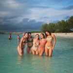 Avani Instagram - HAPPY 25 @atlantisbahamas ✨😝🫶🏻🌴🥂✈️🤍🤩 The Cove Atlantis