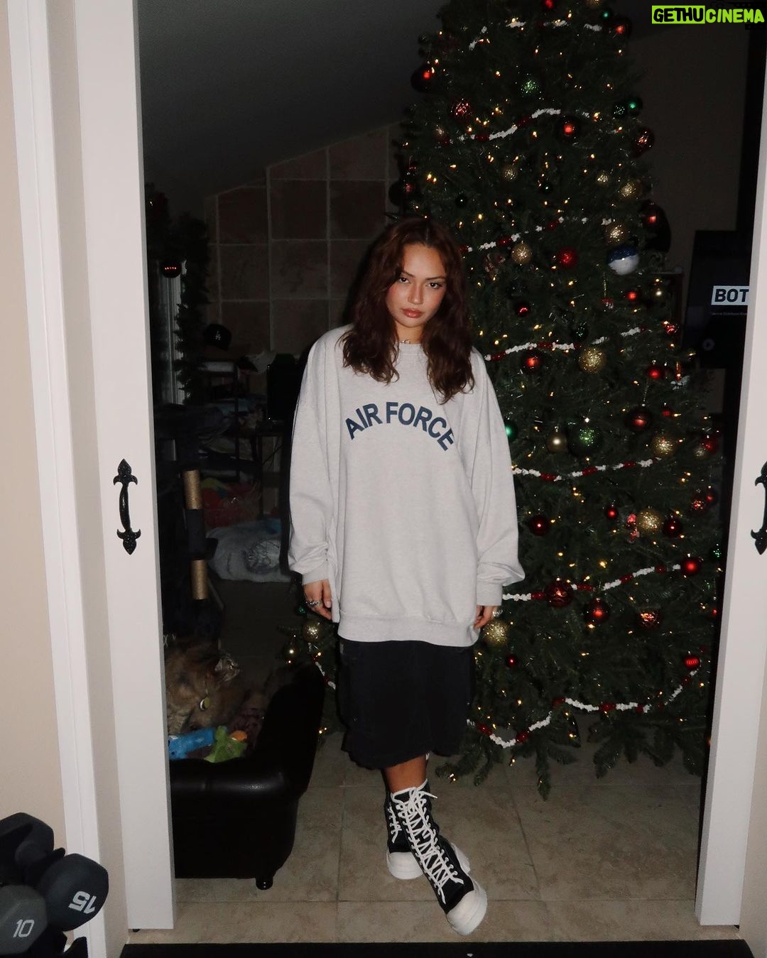 Avani Instagram - any hoodie that’s not mine >>>