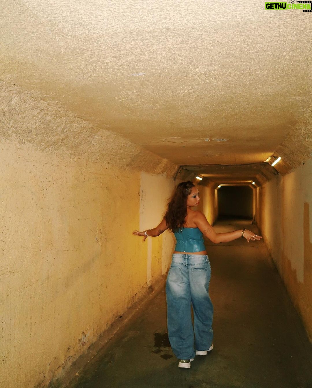 Avani Instagram - me in the tunnel i made under ur house 🫶🏼 0ur House