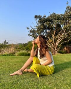 Avneet Kaur Instagram - Me around nature 🥹🍃☀️🦋 Wearing @label_wildchild Styling @_vaishnavii.3011 Pawna Lake