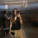Avneet Kaur Instagram - January 2024…. In between shoots, fittings, dance, books, food and 🤳🏻💗✈️🍃 #dump