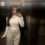 Avneet Kaur Instagram - January 2024…. In between shoots, fittings, dance, books, food and 🤳🏻💗✈️🍃 #dump