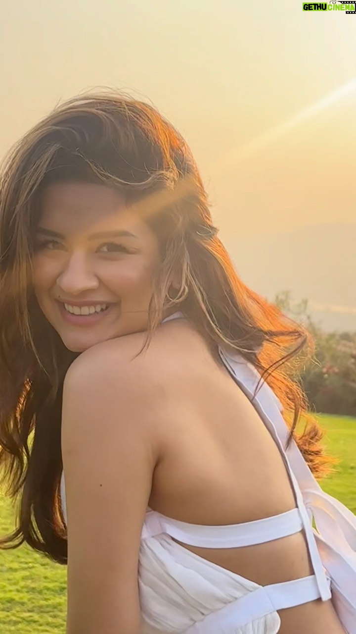 Avneet Kaur Instagram - Me being a kiddo 💗😛 Pawna Lake