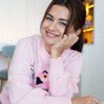 Avneet Kaur Instagram - Lights, camera, comfort! As an actor, every moment on stage demands confidence and focus. I ensure my intimate well-being is as seamless as my performance with VWash. Preserve your perfect pH balance – VWash because your comfort is your best act! Please remember, if the still discomfort persists, it’s recommended to consult with a doctor. #AD #VWash #ExpertIntimateHygiene #IntimateWash #VaginalItching #VaginalDiscomfort