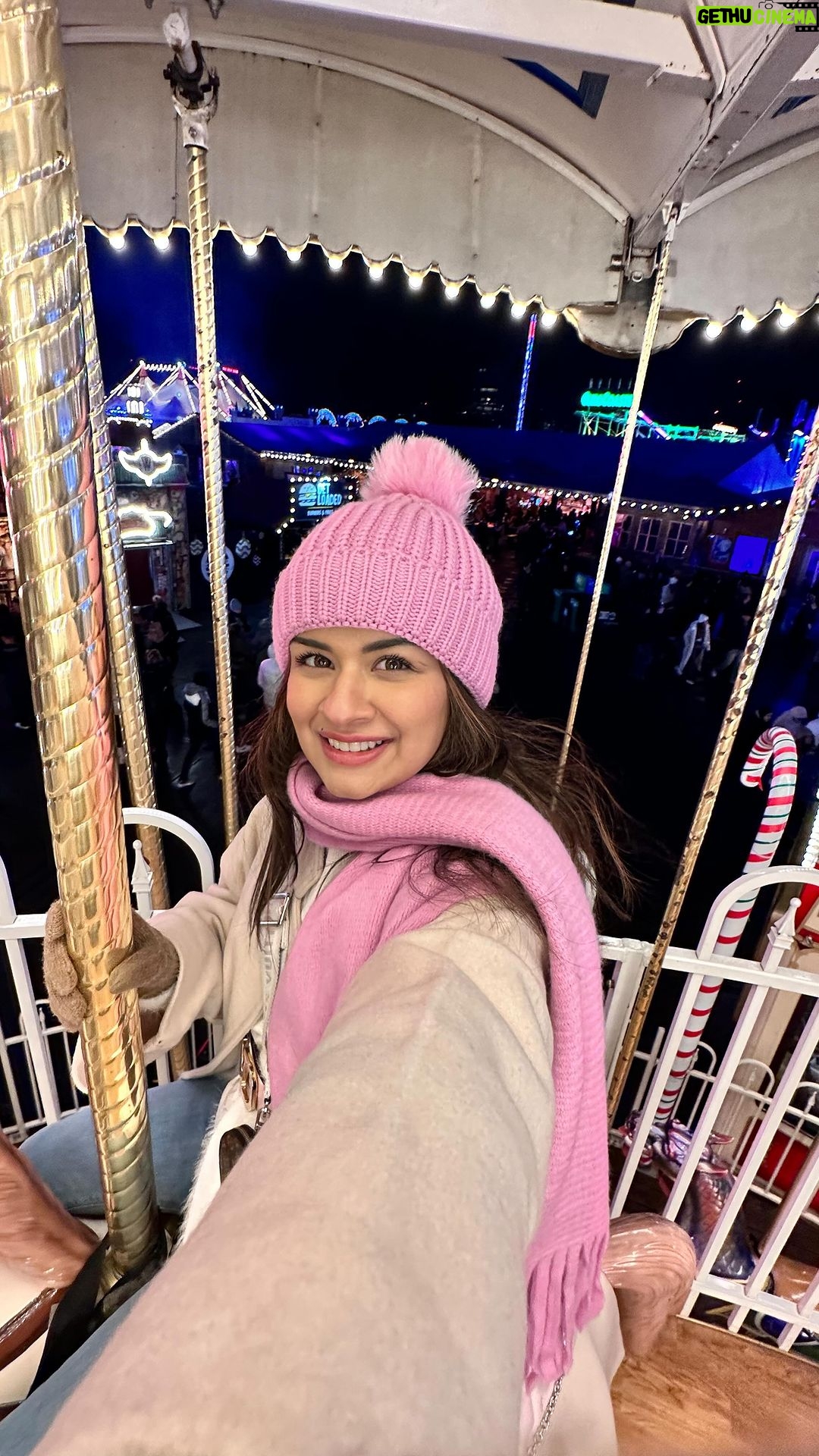 Avneet Kaur Instagram - My first time experiencing Winter Wonderland π₯ΆβοΈπ‘π’πππ₯¨π Winter Wonder Land