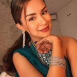 Avneet Kaur Instagram – I love wearing sarees 🥹💗

Wearing @1717_designerwear
Styled by @_vaishnavii.3011