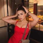 Avneet Kaur Instagram - Just a red bit obsessed 🌹 #aboutlastnight Wearing @themeshstore.co Bag @gucci Watch @bulgari