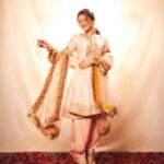 Avneet Kaur Instagram - Yeh fitoor mera ♥️🌹 Styled by @kmundhe4442 Outfit by @sheetalbatra Jewellery by @sajsavar Photography by @visualaffairs_va