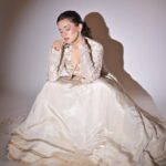 Avneet Kaur Instagram - 🕊️🤍💫 Outfit @masumimewawallaofficial Styling @littlepuffsofhappiness 📸 @kakali_das_photography