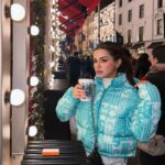 Avneet Kaur Instagram - Hot chocolate season ☕️❄️🥶🤍 Wearing @urbanic_in Bag @balenciaga Jewellery @dior London, United Kingdom