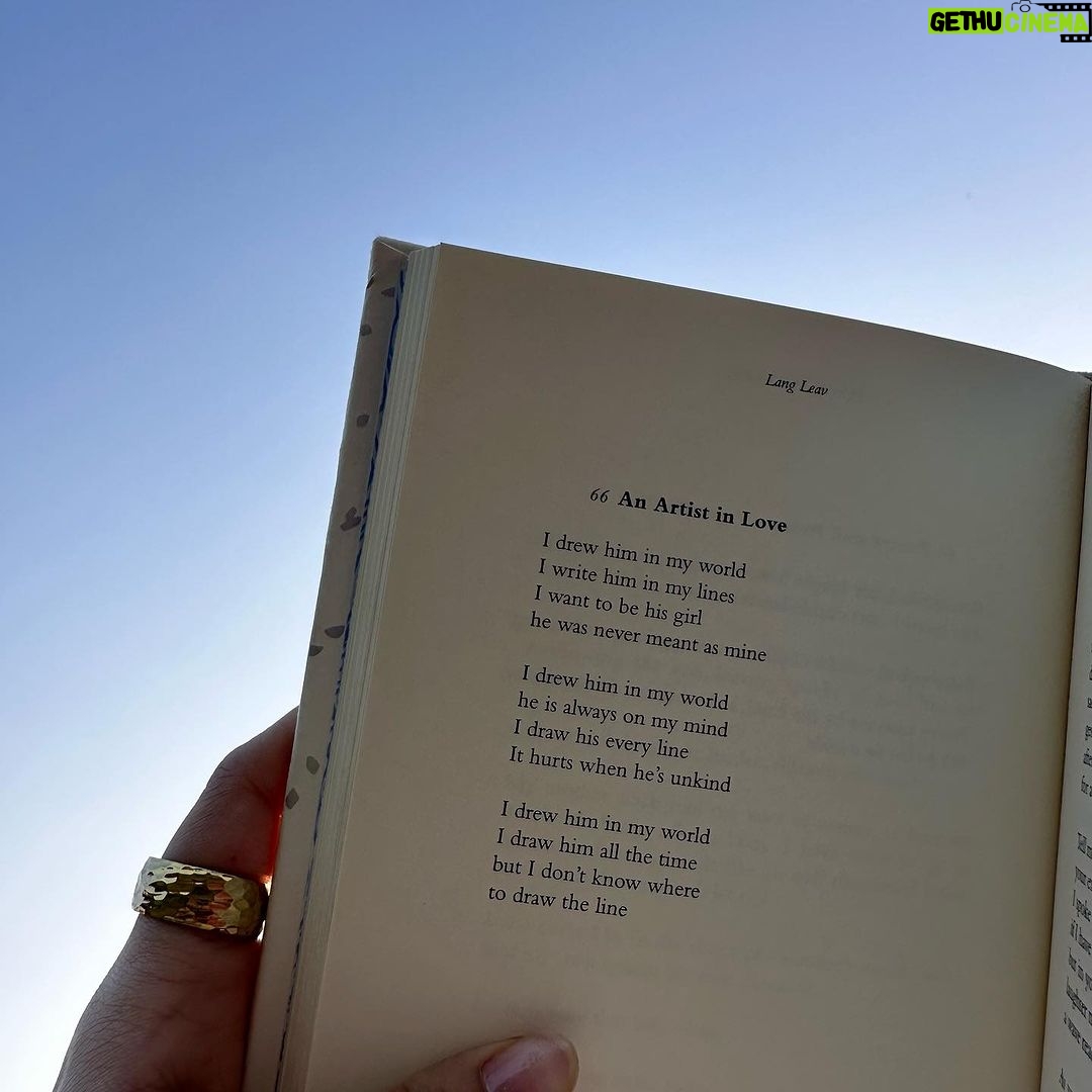 Avneet Kaur Instagram - Some of my favs from a book I’m currently reading….📖🌻💕🌄✨