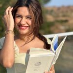 Avneet Kaur Instagram – Happiest around 📖💗🌸 

Wearing @shopseoraa 
📷 @sonianandra